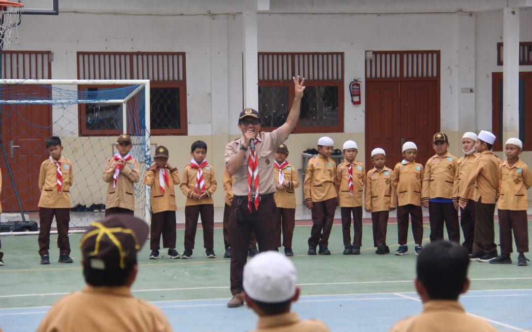 Kegiatan Ekstrakurikuler Pramuka di SDIT Al Ihsan Legenda