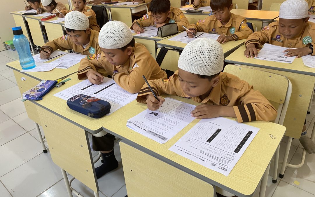 Uji Soal KMNR (Kompetisi Matematika Nalaria Realistik ) Ke-20 di SDIT Al Ihsan Legenda