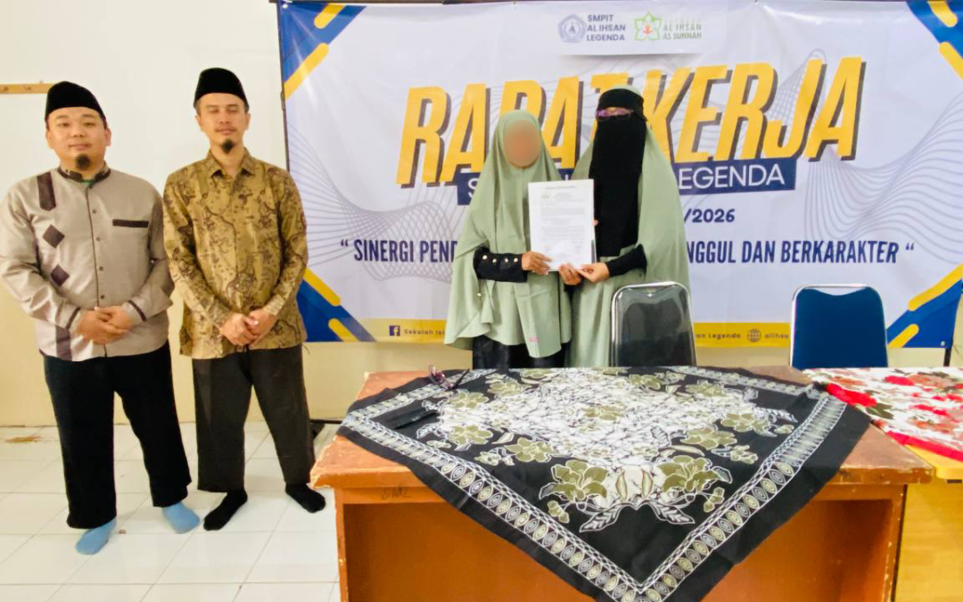 Serah Terima Jabatan Ketua Komite SMPIT Al Ihsan Legenda Masa Bakti 2025–2026