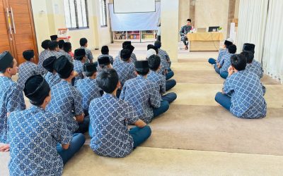 Pelatihan Public Speaking Kelas 9 SMPIT Al Ihsan Legenda