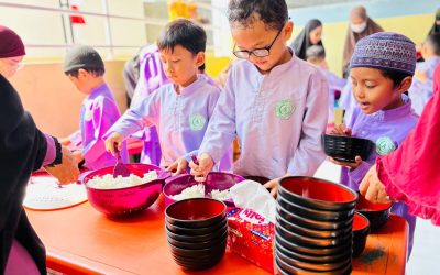 Makan Gizi Seimbang: Menumbuhkan Generasi Sehat dan Ceria di TKIT Al Ihsan Legenda
