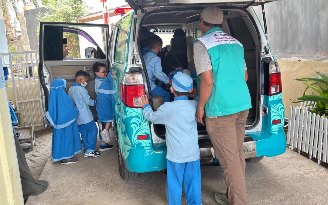 Edukasi Pengenalan Ambulans TKIT Al Ihsan Legenda
