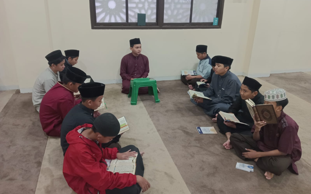 Halaqah Tasmi’ Al-Qur’an & Dzikir Pagi